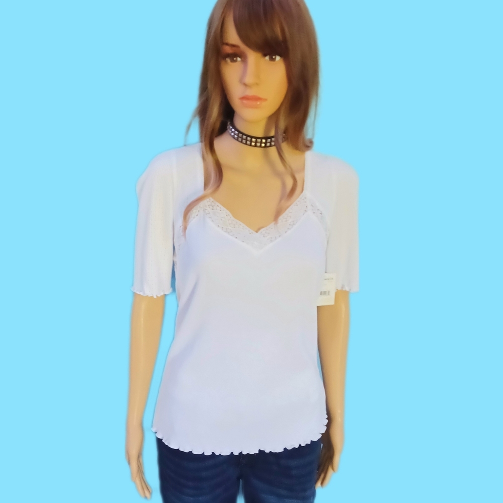 NEW!Free People L v-neck lace trim top